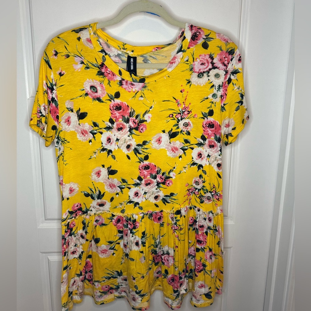 Yellow floral Agnes & Dora Short Sleeve Tunic Top